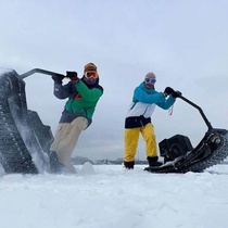 Big square tur lyudi i veter 1